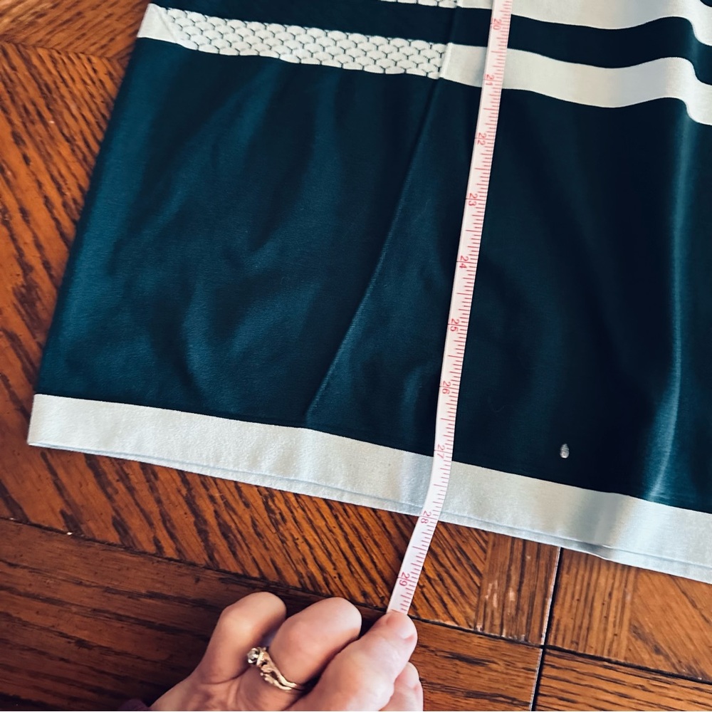 The North Face / Black and Mint Green/ Size XL  Top - Picture 7 of 11